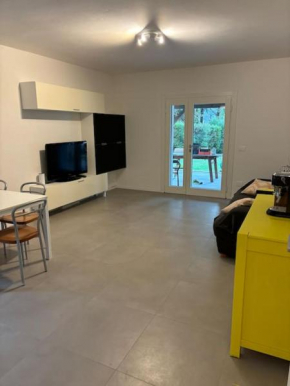 Bilocale con giardino